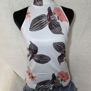 Chic Me White Floral Print Halter Neck Sleeveless Blouse Size L.